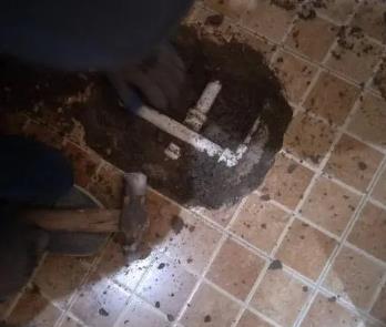 洛阳市卫生间漏水维修公司为您分享下卫生间渗水如何处理及注意事项
